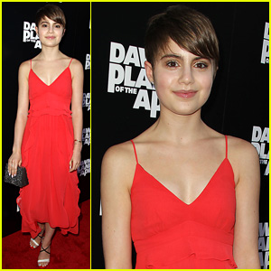Sami Gayle Sees Red at 'Dawn Of The Planets Of The Apes' Premiere