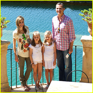 Princesses Leonor & Sofia of Spain Visit Tramuntana Mountains During Family Vacation