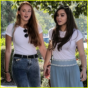 Hailee Steinfeld & Sophie Turner Walk Hand-in-Hand While Hanging Out in Malibu
