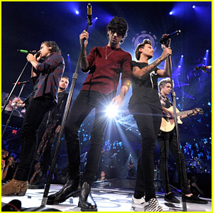 One Direction Lost All Their Money Before Performing at iHeartRadio Music Festival - Watch Here!