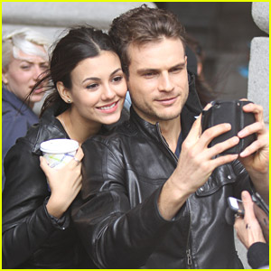 Victoria Justice & Ryan Cooper Snap Silly Selfies On 'Eye Candy' Set