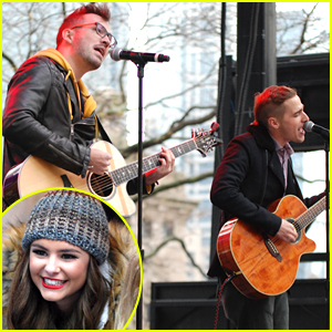 Kendall Schmidt Performs 'Blame It On The Mistletoe' at Magnificent Mile Lights Festival - Watch Here!