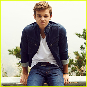 The Fosters' Gavin MacIntosh Opens Up About Making TV History With Just One Kiss