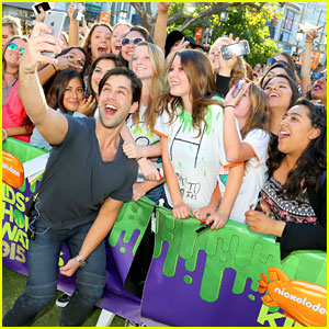 Sydney Park & Josh Peck Join Mo'Ne Davis at Kids Choice Awards