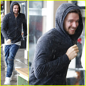 Patrick Schwarzenegger Runs in the Rain to Grab Lunch for Him & Miley Cyrus!
