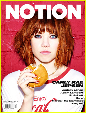 Carly Rae Jepsen Opens Up About Tom Hanks Cameo In I Really Like You Video Carly Rae Jepsen Magazine Just Jared Jr