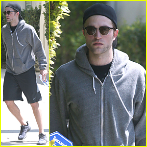 Robert Pattinson Hits Gym Workout After Engagement Rumors Spread ...