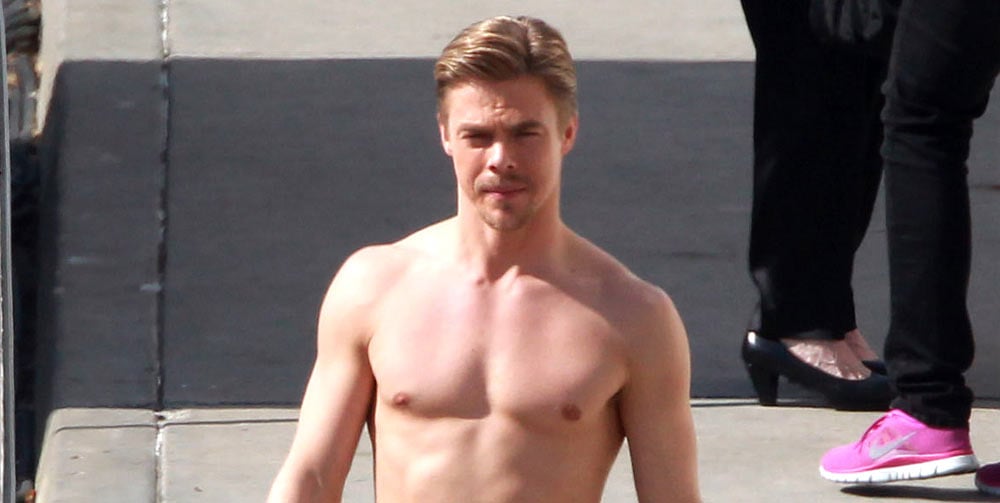 Derek Hough Goes Shirtless Gets Visit From Kate Hudson Dancing With The Stars Derek Hough 