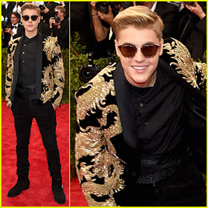 Justin Bieber Looks Golden Met Gala 2015 | 2015 Met Gala, Justin Bieber, Met Gala | Just Jared Jr.