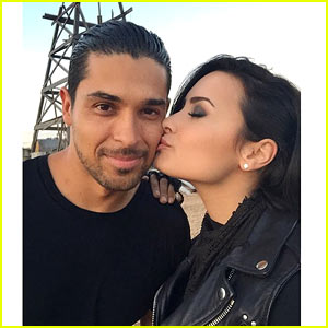 Demi Lovato Gives Wilmer Valderrama a Cute Kiss on Set!