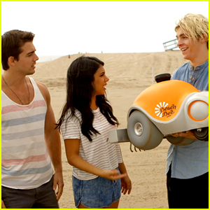 John DeLuca Puts Mustache On Ross Lynch's Sand Art With BeachBot - Watch The Video NOW!