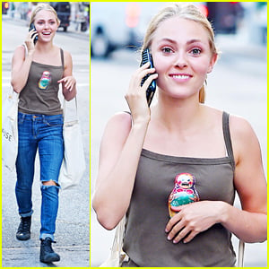 Annasophia Robb Returns To New York After Disneyworld Weekend Annasophia Robb Just Jared Jr