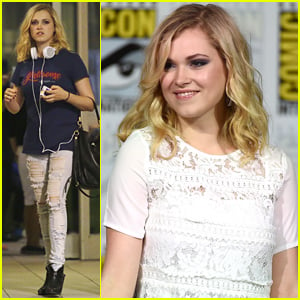The 100's Eliza Taylor is a Fan Favorite at Comic-Con 2015!