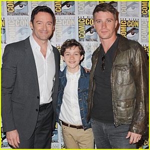 Levi Miller & Garrett Hedlund Join the 'Pan' Panel at Comic-Con