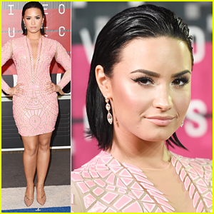 Demi Lovato Looks the Hottest She Has Ever Looked on the MTV VMAs