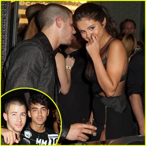 Selena Gomez & Nick Jonas Catch Up at MTV VMAs 2015 After-Party
