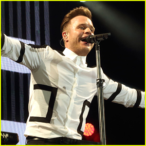 Olly Murs Puts On A Party At Hylands Park For V Festival 2015