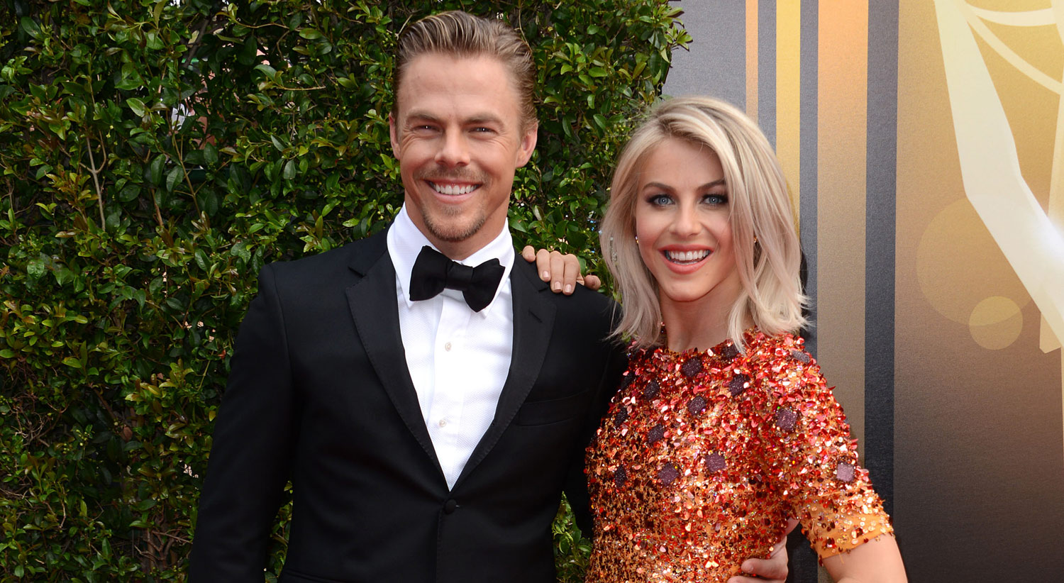 Julianne & Derek Hough Win For Outstanding Choreography At Creative