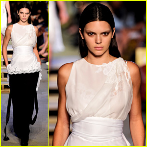 Kendall Jenner Walks the Givenchy NYFW Runway!