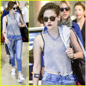 Kristen Stewart Goes Casual for Venice Arrival