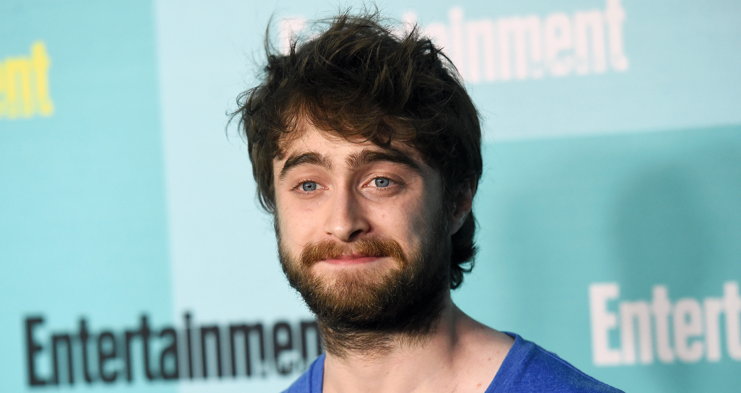 Daniel Radcliffe Shaves His Head For New Movie Role Daniel Radcliffe Movies Just Jared Jr