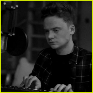 Conor Maynard Covers Adele's 'Hello' - Watch Now!