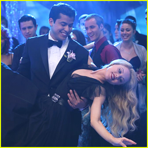 Lauren & Tommy Take The Spotlight During Prom On 'Faking It' Tonight