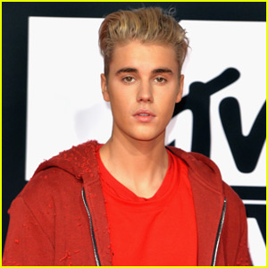 Justin Bieber Rocks Red for MTV EMAs 2015!