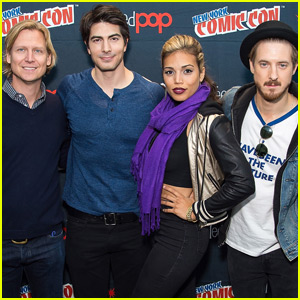 'DC's Legends of Tomorrow' Takes NYCC 2015 By Storm!