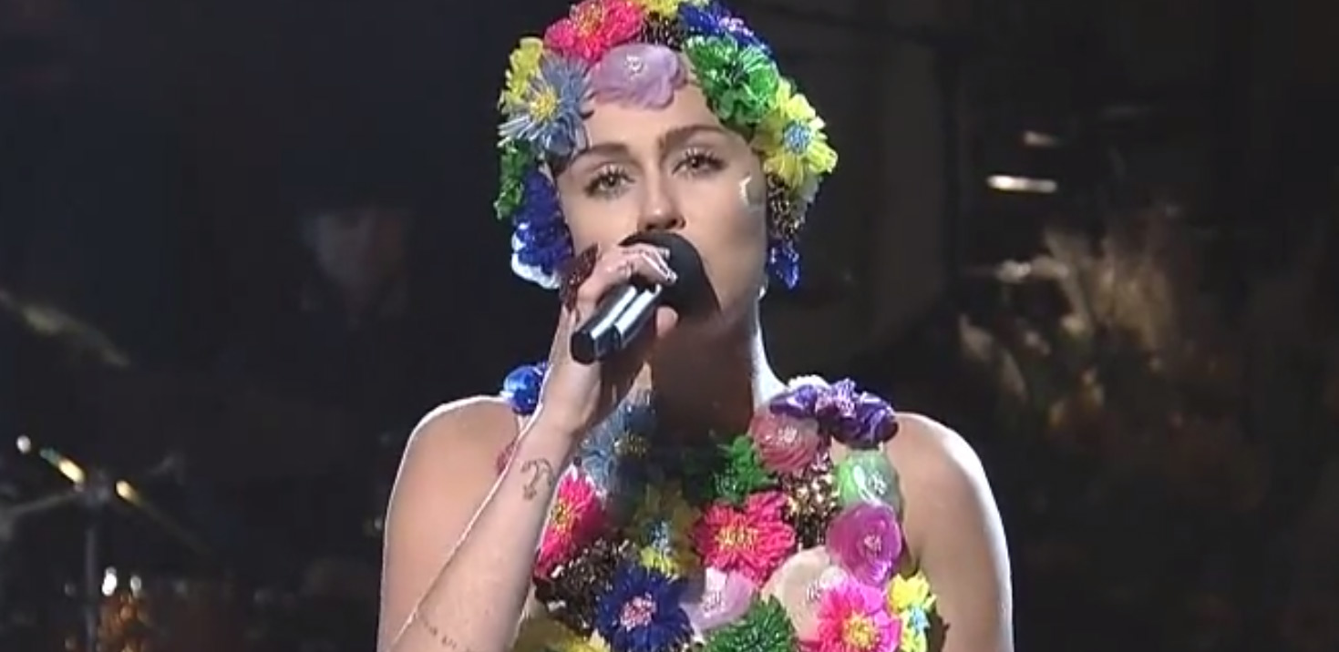 Miley Cyrus Sings Her Way Through Her ‘SNL’ 2015 Monologue – Watch Here