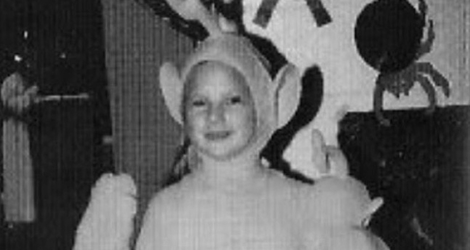 Taylor Swift Dresses as a Teletubby in This Adorable Throwpack