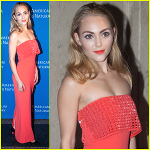 AnnaSophia Robb Dolls Up For American Museum of Natural History Gala