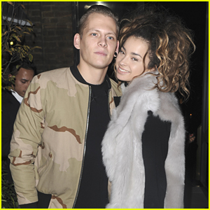 Ella Eyre Admits She Could Be 'An Idiot' On Social Media