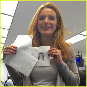 Bella Thorne Gets Her Driver's License!