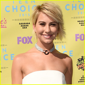Chelsea Kane is a Cowboy Hat Bandit! (Video) | Chelsea Kane | Just