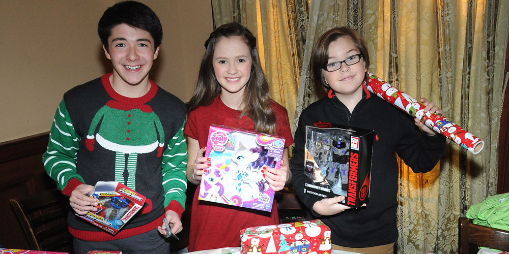 The Kicks’ Gabe Eggerling Spreads Christmas Joy with GenerationOn