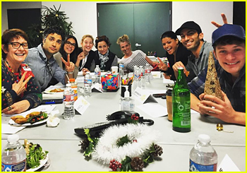 'Jane The Virgin' Cast Sends Heartwarming Christmas Message From Last Table Read of the Year