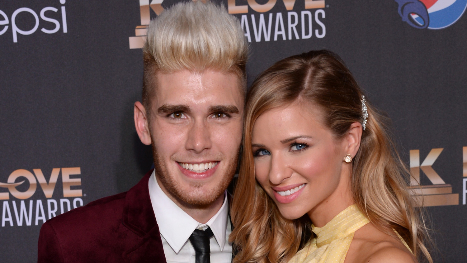 Colton Dixon Marries Annie Coggeshall – See the Wedding Pic! | Annie ...