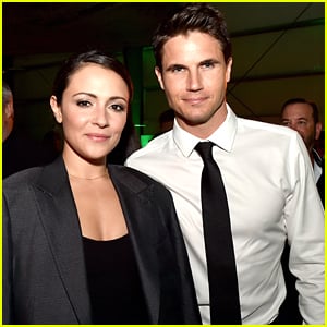 Stephen Amells Babe Mavi To Be Robbie Amell Italia Riccis Flower Girl At Their Wedding