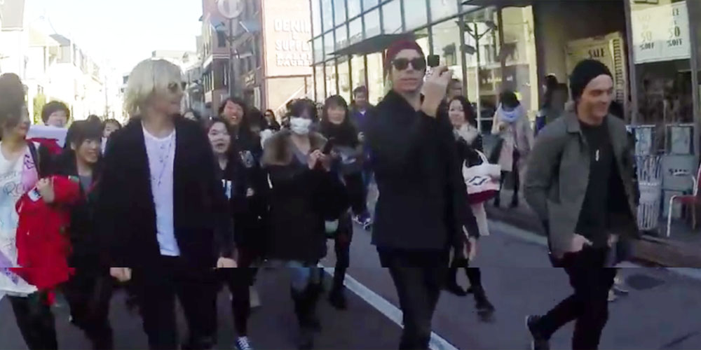 R5 Have A Big Entourage In Japan – See The Fun Vid! | Ellington Ratliff ...