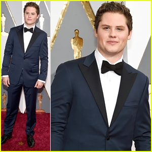 Matt Shively Suits Up For Oscars 2016