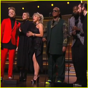 Pentatonix Sing With Stevie Wonder at Grammys 2016 - Earth, Wind & Fire Maurice White Tribute