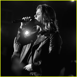 Conrad Sewell Talks His Emotional 'Remind Me' Video: 'I Wanted A Tear Jerker'