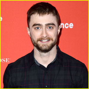 Daniel Radcliffe Shares Epic 'Harry Potter' Throwback Photo!