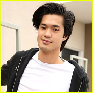 Ross Butler Joins Archie Comics Pilot ‘riverdale’ 