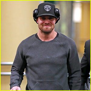 Stephen Amell Accidentally Swears During Interview - Watch Now!