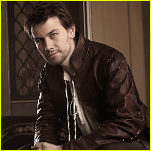 Torrance Coombs Is Leaving 'Reign' For New Show 'Still Star Crossed'