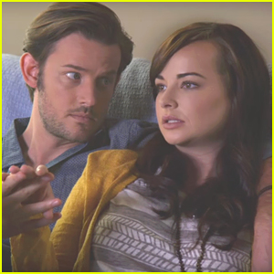 Jenna Wants To Move In With Luke & Sadie Goes Insane In 'Awkward' Midseason Trailer