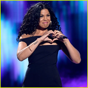 Jordin Sparks Sings 'No Air' with Justin Guarini at 'American Idol' Finale (Video)