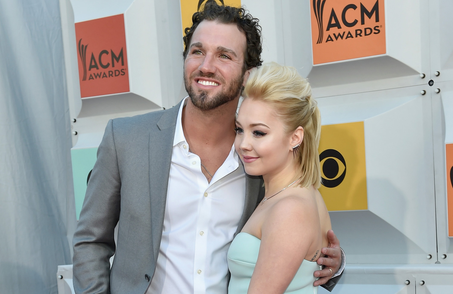 RaeLynn & Josh Davis Couple Up at the ACM Awards 2016 | 2016 ACM Awards